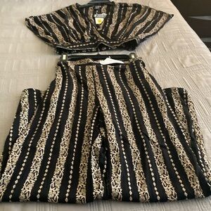 Gorgeous 2 piece outfit.